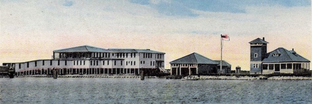 Federal Immigration Station, Pelican Island, Galveston, ca. 1913. Courtesy the Rosenberg Library, Galveston, Texas.